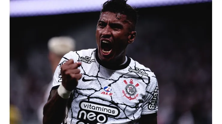 Foto: Ettore Chiereguini/AGIF - Após bancar Paulinho, Taunsa pode ajudar em chegada de Diego Costa, ex-Galo