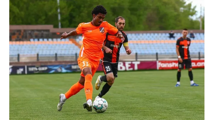 Vitinho em ação pelo Urartu (Foto: Divulgação/Urartu)
