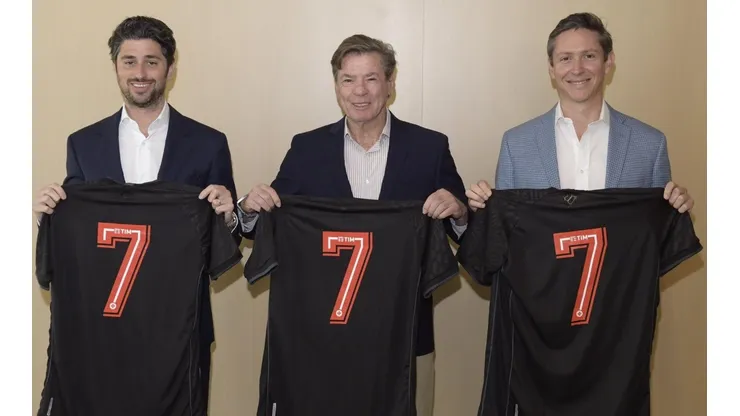 Foto: Divulgação / CRVG e Genoa | Acordo foi firmado ontem, 21, em Miami