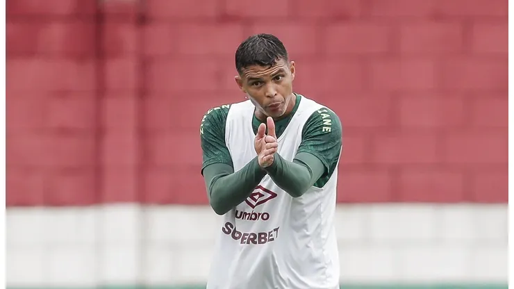 Thiago Silva pode estrear pelo Fluminense. Foto: Lucas Merçon/FFC