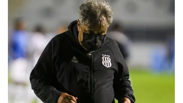 Rogério Capela/AGIF/ Após demissão de Kleina, diretoria da Ponte Preta têm três nomes para substituir o treinador