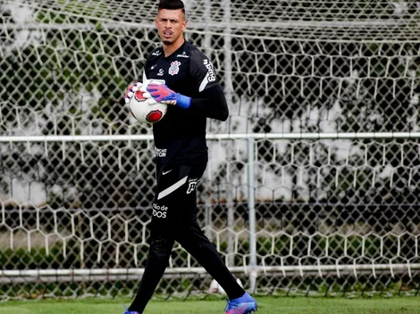 Valor pago pelo Corinthians por Ivan é superior ao de multa que fez clube tomar chapéu para o Botafogo