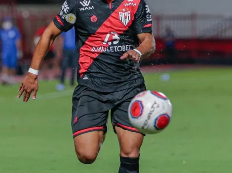 Destaque da Copinha, Jean Carlos comemora momento no profissional do Atlético-GO: " É a realização de um sonho"