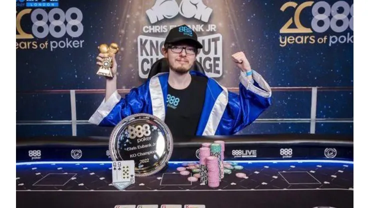 Dave Gibson venceu o desafio de poker em Londres (Foto: Reprodução oficial 888poker)