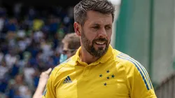 Foto: Alessandra Torres/AGIF - Pezzolano foi expulso em empate do Cruzeiro com o Villa Nova-MG