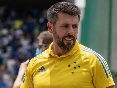 Expulsão: Árbitro relata ter sido “peitado” por técnico do Cruzeiro; confira