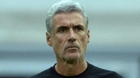 - O técnico tem contrato por dois anos com a equipe