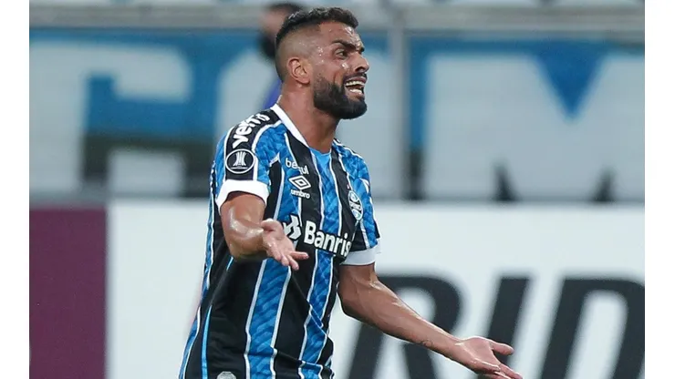 Foto: Fernando Alves/AGIF - Maicon foi anunciado por sua nova equipe neste sábado