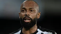 - O meia ainda ressaltou que está a disposição para disputar o clássico