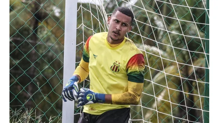 Foto: (Flickr Oficial Sampaio Corrêa/Ronald Felipe/Sampaio Corrêa) - Gabriel Batista ganhou mais um companheiro ex-Flamengo no Sampaio Corrêa