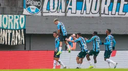 Jogadores do Grêmio comemorando gol na vitória contra o Operário pela Copa Do Brasil 2024. Foto: Luiz Erbes/AGIF