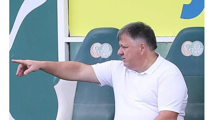 - Barros é o homem forte do futebol palmeirense