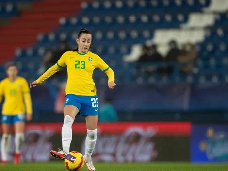 Celebrando retorno à Seleção, meio-campista Luana fala sobre possível retorno ao futebol brasileiro