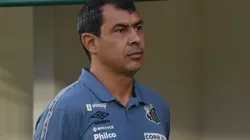 Foto: Ivan Storti/Santos FC/Divulgação - Carille: defendeu o atacante, que atuou em função diferente