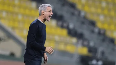 Foto: Simon Holmes/NurPhoto via Getty Images | Luís Castro é a bola da vez em General Severiano