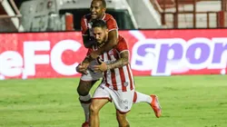 Foto: Paulo Paiva/AGIF - Robinho chegou a segundo gol na temporada contra o Atlético-BA