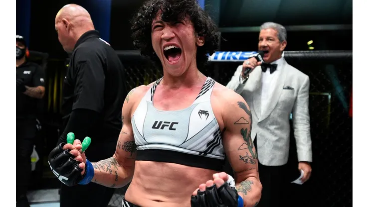 Foto: Chris Unger/Zuffa LLC | Virna Jandiroba é uma atleta acostumada as vitórias e boa parte delas é por via rápida