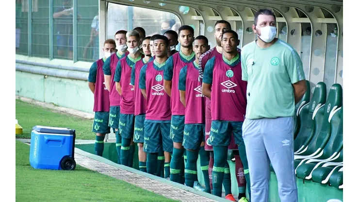 Thiago Kosloski na Chapecoense (Foto: Divulgação/Chapecoense)
