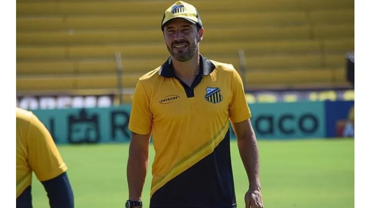 Ozair Junior/Grêmio Novorizontino. Com empate na estreia como técnico, Allan Aal busca reação do Tigre no Campeonato Paulista.