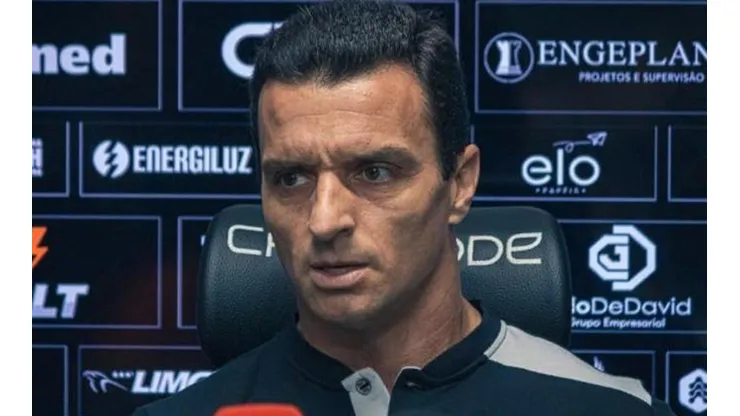 Patrick Floriani/ FFC/ "Estamos muito vulneráveis"; Júnior Rocha não poupa equipe em mais uma derrota do Figueirense no estadual