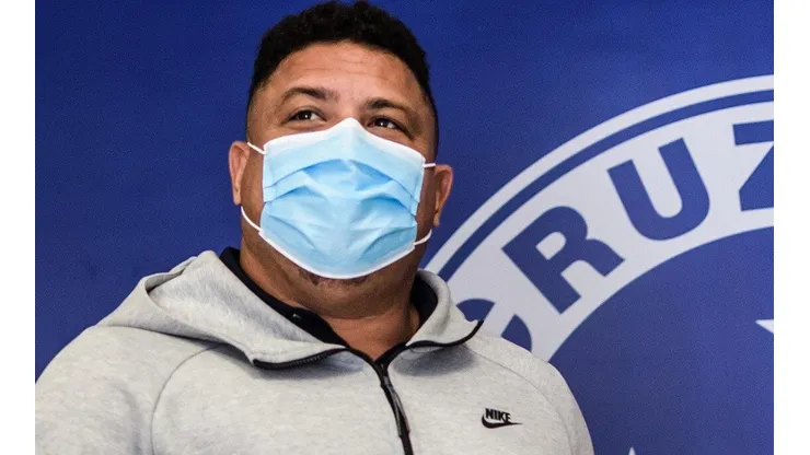 - Maicon foi contratado pelo clube antes da aquisição de Ronaldo