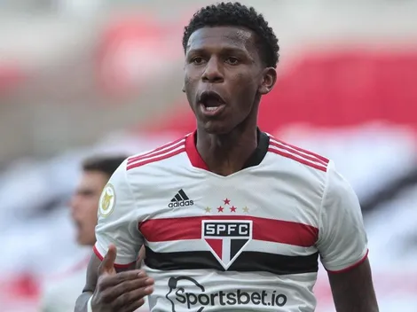 Zagueiro do São Paulo define desejo para futuro e avisa diretoria