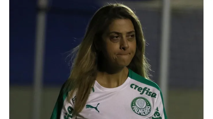 Foto: Heber Gomes/AGIF - Leila vem sendo pressionada pelos torcedores.