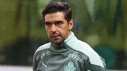 - O jornalista ainda ressalta que o técnico precisa de diversidade de jogo