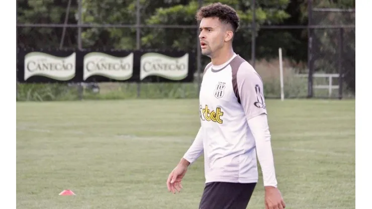 Diego Almeida/PontePress/ Léo Santos comenta sobre recomeço na Ponte Preta: "Acredito que aqui eu terei as chances que preciso"
