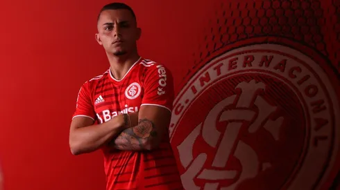 Reprodução/Internacional - Bruno Gomes é anunciado no Internacional