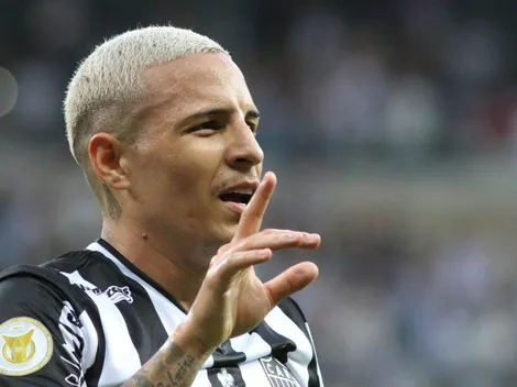 Arana quebra o silêncio e toma decisão sobre futuro no Atlético