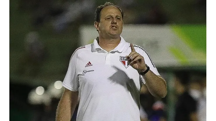 Foto: Rubens Chiri / saopaulofc.net / Divulgação - Ceni: explicou a saída de medalhão do time titular