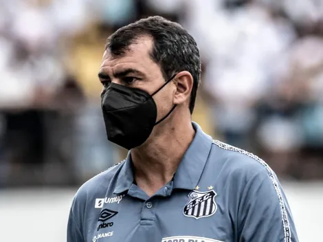 Meia não emplaca com Carille e pode deixar o Santos nesta temporada