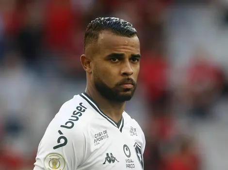 VAI PRA ONDE? Alex Santana descarta Botafogo e é convidado a atuar em rival em 2022