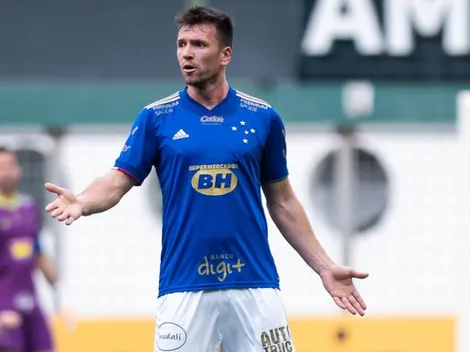 Defensor rebate especulações sobre possível saída do Cruzeiro em maio