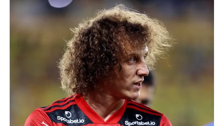 - David Luiz com a camisa do Mengão