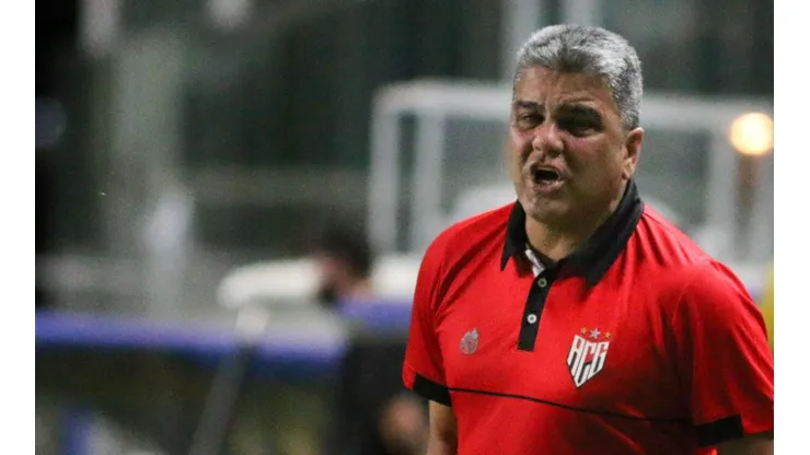 Foto: Fernando Moreno/AGIF | Marcelo Cabo deixou a equipe há uma semana após duas derrotas seguidas