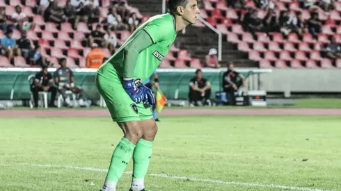 Foto: Ronald Felipe/AGIF | Gatito em ação no clássico contra o Vasco, em São luís, no Maranhão.