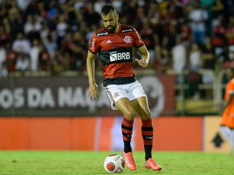 Fabrício Bruno surpreende na estreia e números do zagueiro chamam atenção
