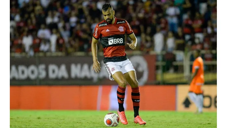 Foto: Marcelo Cortes / Flamengo | Fabricio Bruno foi o jogador que mais encontrou Gabigol e marinho durante a partida