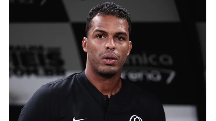 Foto: Ettore Chiereguini/AGIF - Fernando Lázaro pode ter desfalque em duelo com o São Bernardo