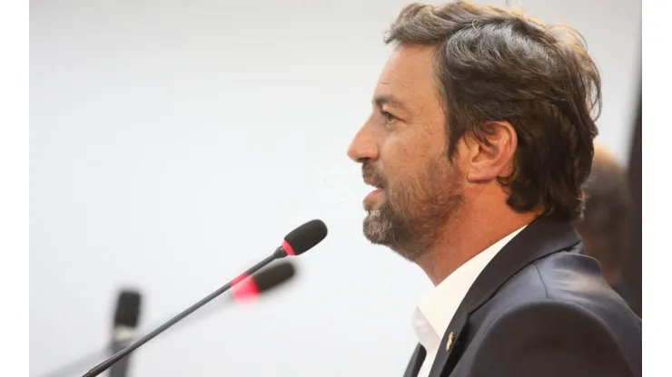 Apesar da pressão, Duílio Monteiro deverá ir contra exigências e bancar dupla no Corinthians