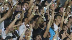Torcida do Santos pede menino da vila com titular (Foto: Fernanda Luz/AGIF)