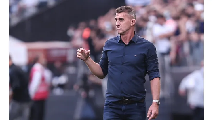 Foto: Ettore Chiereguini/AGIF - Mancini, treinador do Grêmio