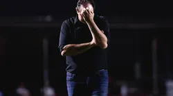 Ettore Chiereguini/AGIF. Apoiado pela torcida, Rogério Ceni apontou os problemas estruturais do clube tricolor em coletiva.