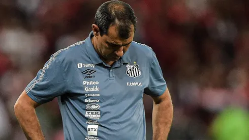 - Carille foi vaiado após a partida contra o São Bernardo