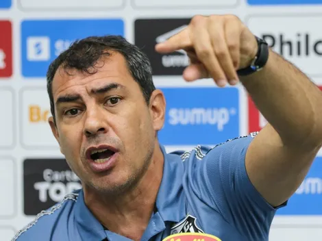 Carille desabafa sobre problemas no Santos e admite possível mudança de plano