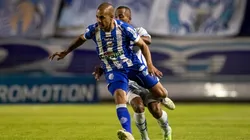 Foto: Celio Junior/AGIF - Clayton se lesionou contra o Desportivo Aliança na primeira rodada do Campeonato Alagoano