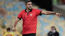 Foto: Jorge Rodrigues/AGIF - Eduardo Souza, treinador do Atlético-GO