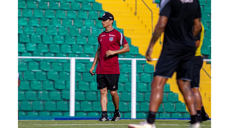 Patrickfloriani / FFC/ Ainda com desfalques, Júnior Rocha deverá fazer alterações na equipe titular para tentar a vitória contra o Marcílio Dias